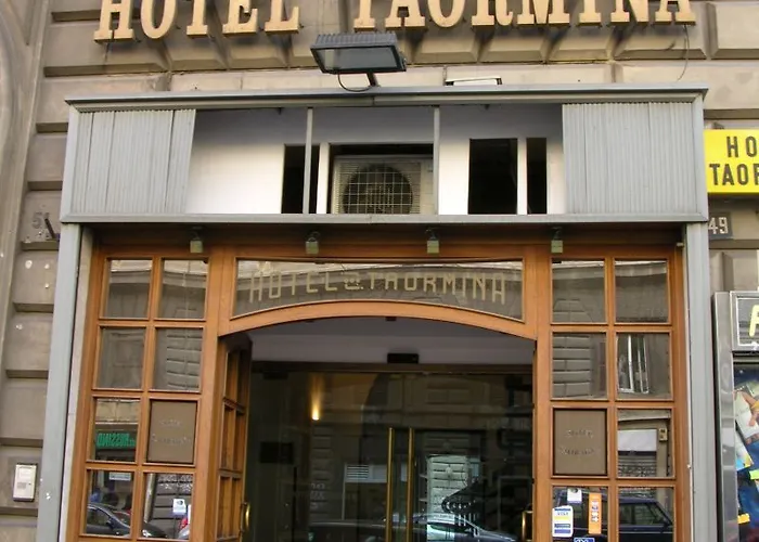 מלון Taormina 2*